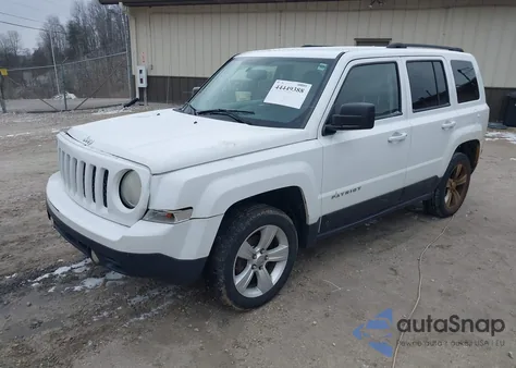 2014 Jeep Patriot Latitude z USA, uszkodzony, nr VIN 1C4NJRFB0ED661088